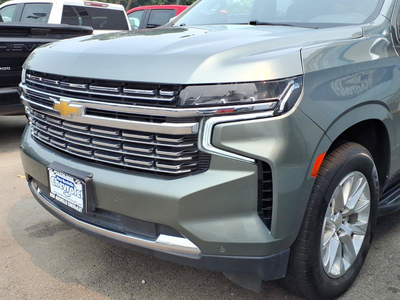 Used 2023 Chevrolet Suburban Premier AWD/4WD image 7
