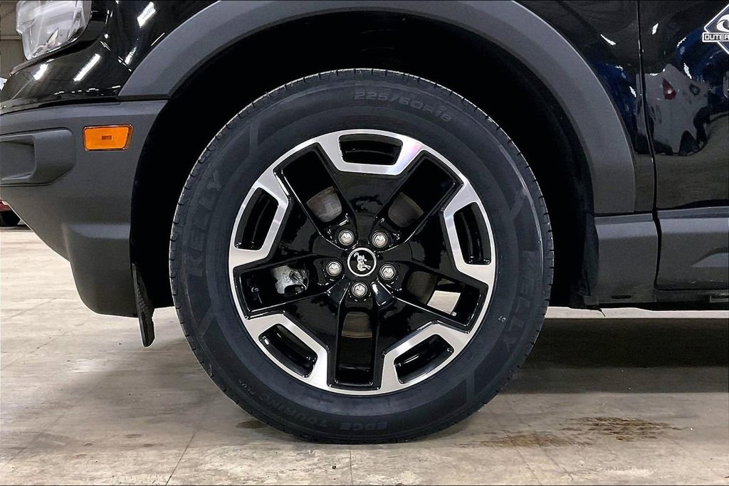 Certified 2024 Ford Bronco Sport Outer Banks w/ Tech Package AWD/4WD image 9