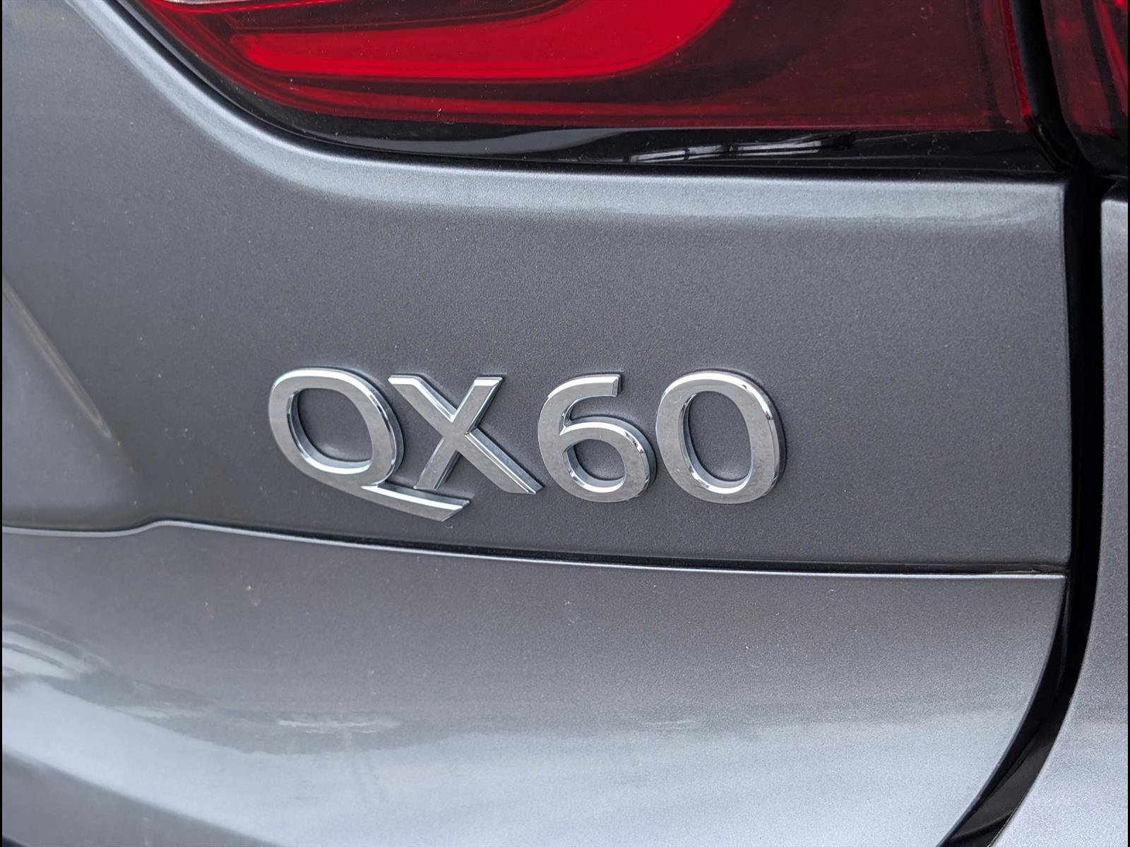 Used 2020 INFINITI QX60 Luxe w/ Essential Package FWD image 25
