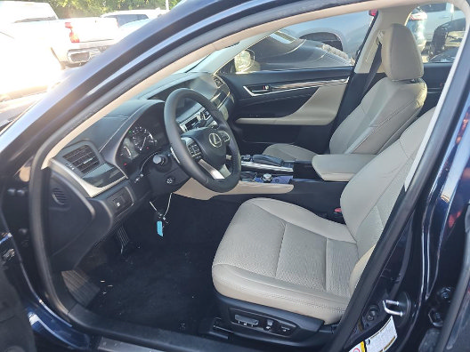 Used 2016 Lexus GS 200t RWD image 4
