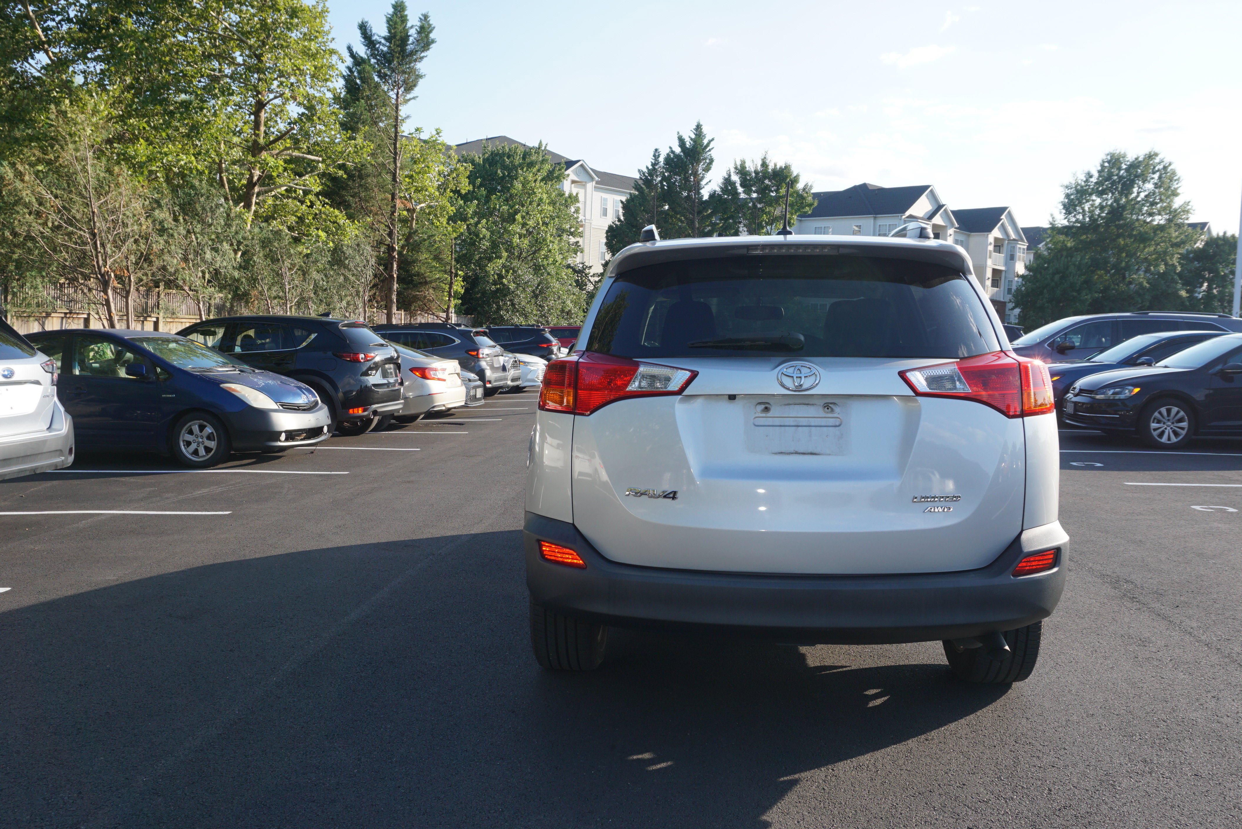 Used 2013 Toyota RAV4 Limited AWD/4WD image 5