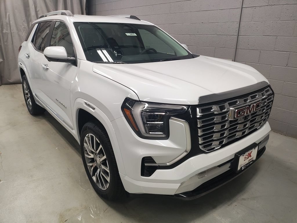 New 2027 GMC Terrain Denali w/ LPO, Floor Liner Package AWD/4WD image 5
