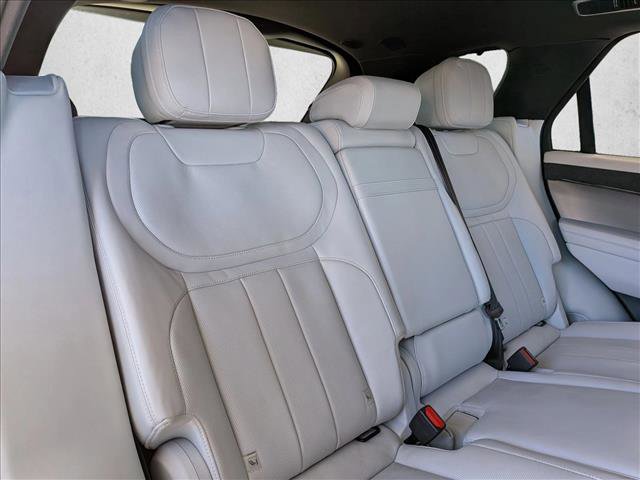 Used 2023 Land Rover Range Rover Sport SE image 18