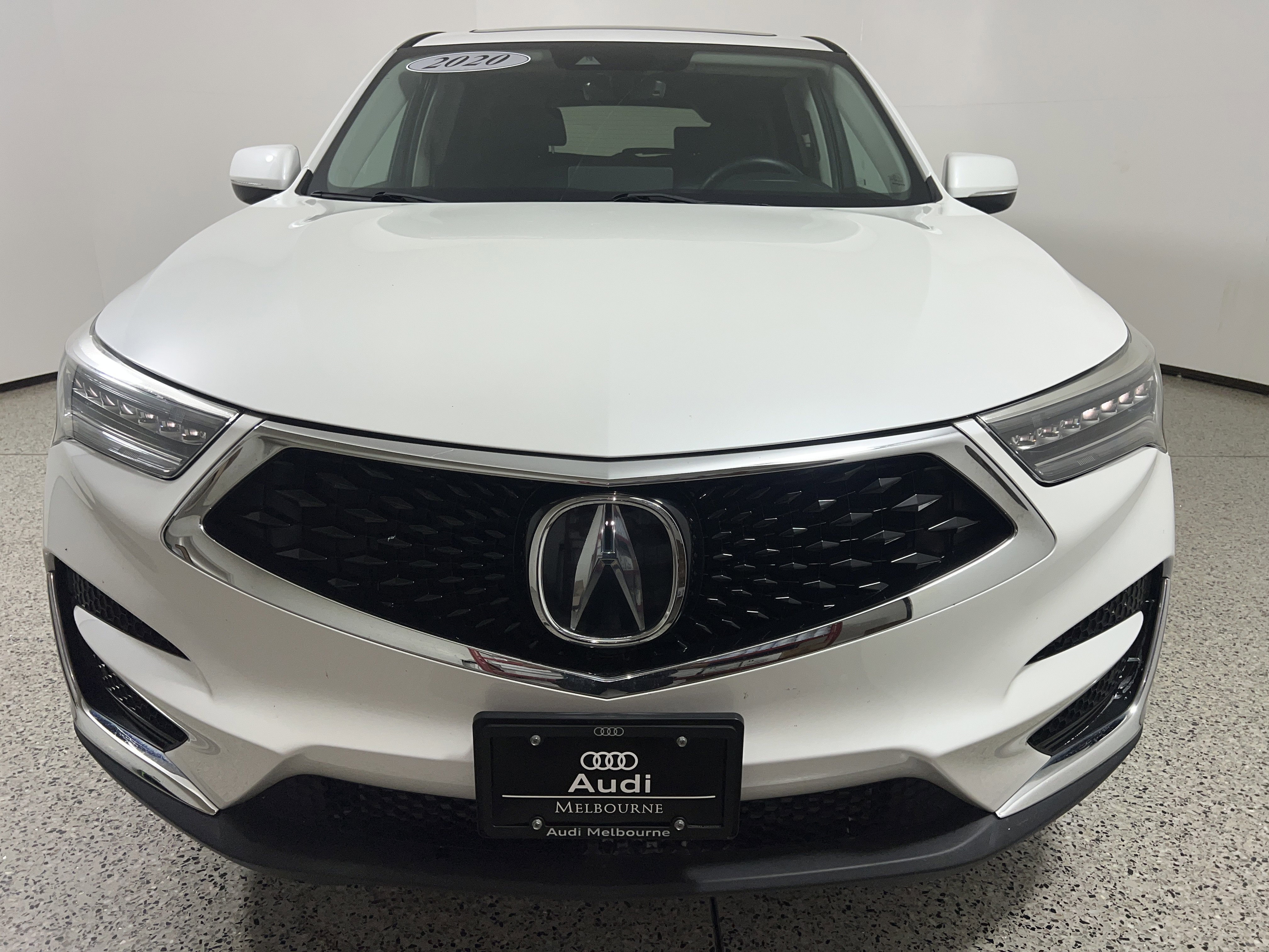 Used 2020 Acura RDX SH-AWD image 2