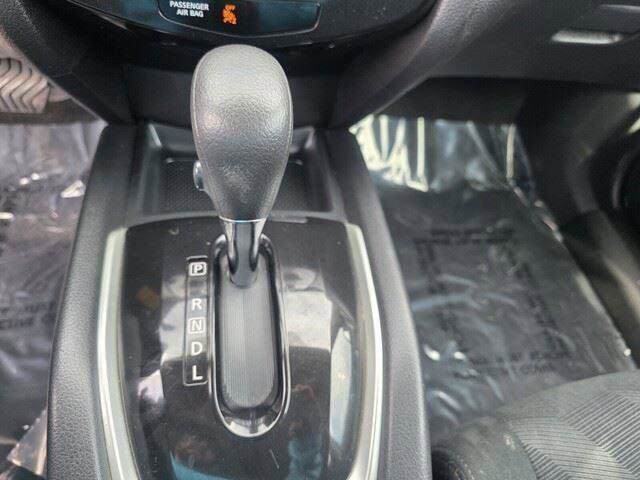 Used 2016 Nissan Rogue S w/ S Family Package FWD image 21