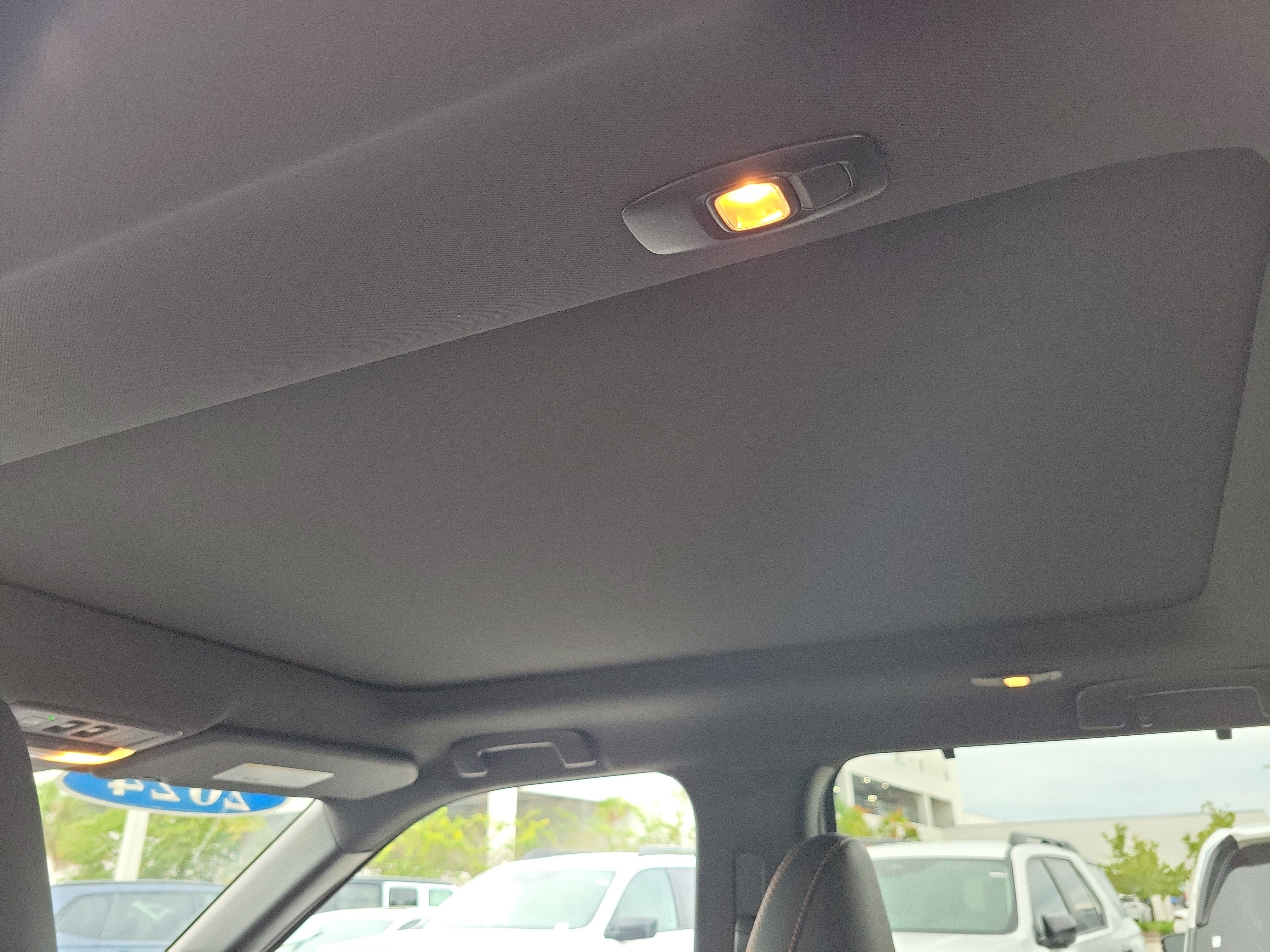 Used 2024 Mitsubishi Outlander SEL FWD image 18