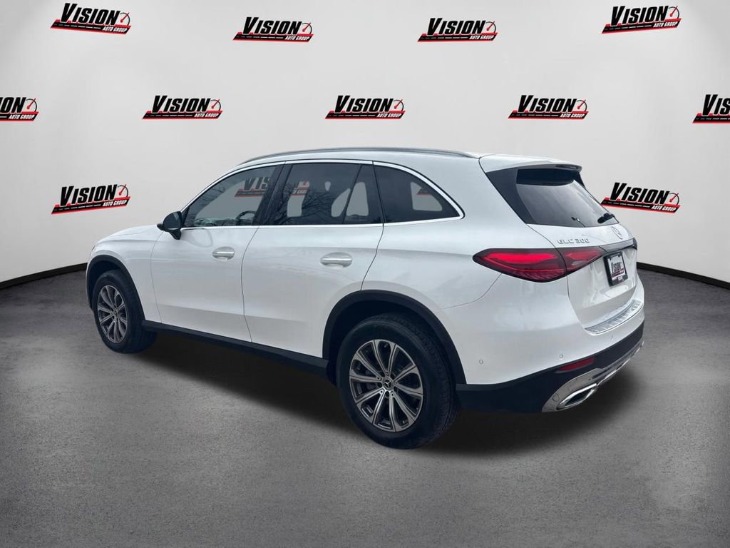 Used 2023 Mercedes-Benz GLC 300 image 7