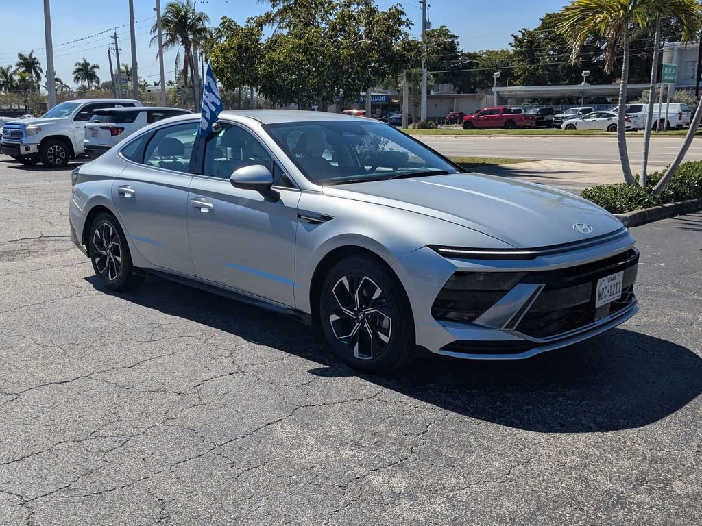 Used 2025 Hyundai Sonata SEL image 3
