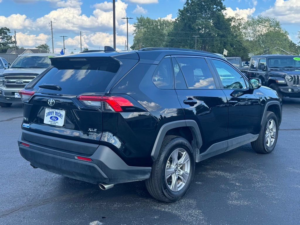 Used 2025 Toyota RAV4 XLE AWD/4WD image 21