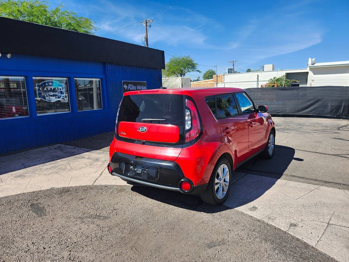 Used 2016 Kia Soul + FWD image 11