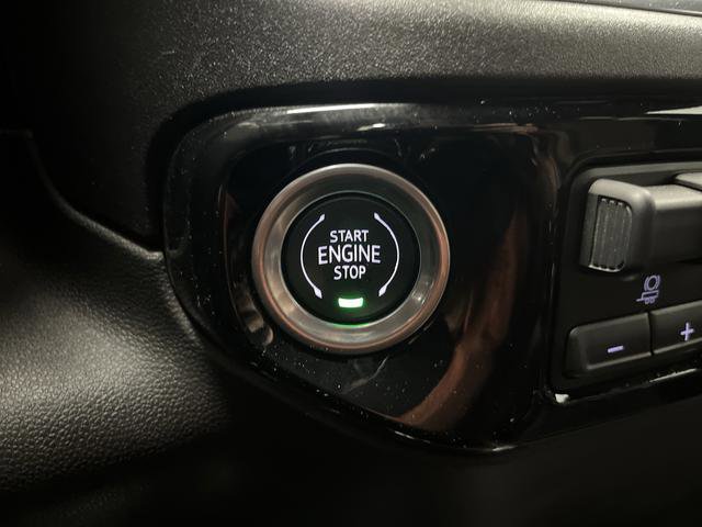 Certified 2025 Chevrolet Silverado 1500 High Country image 24