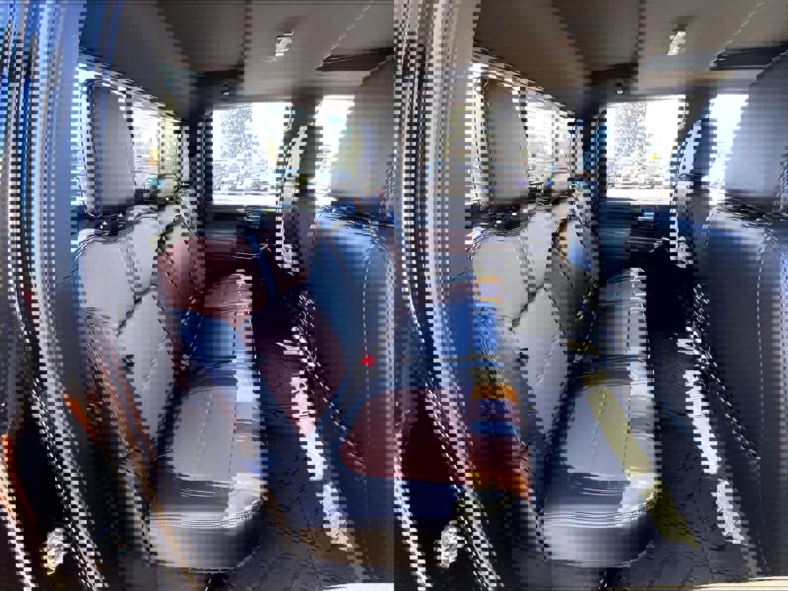 Used 2020 Chevrolet Silverado 2500 High Country w/ Z71 Off-Road Package image 28