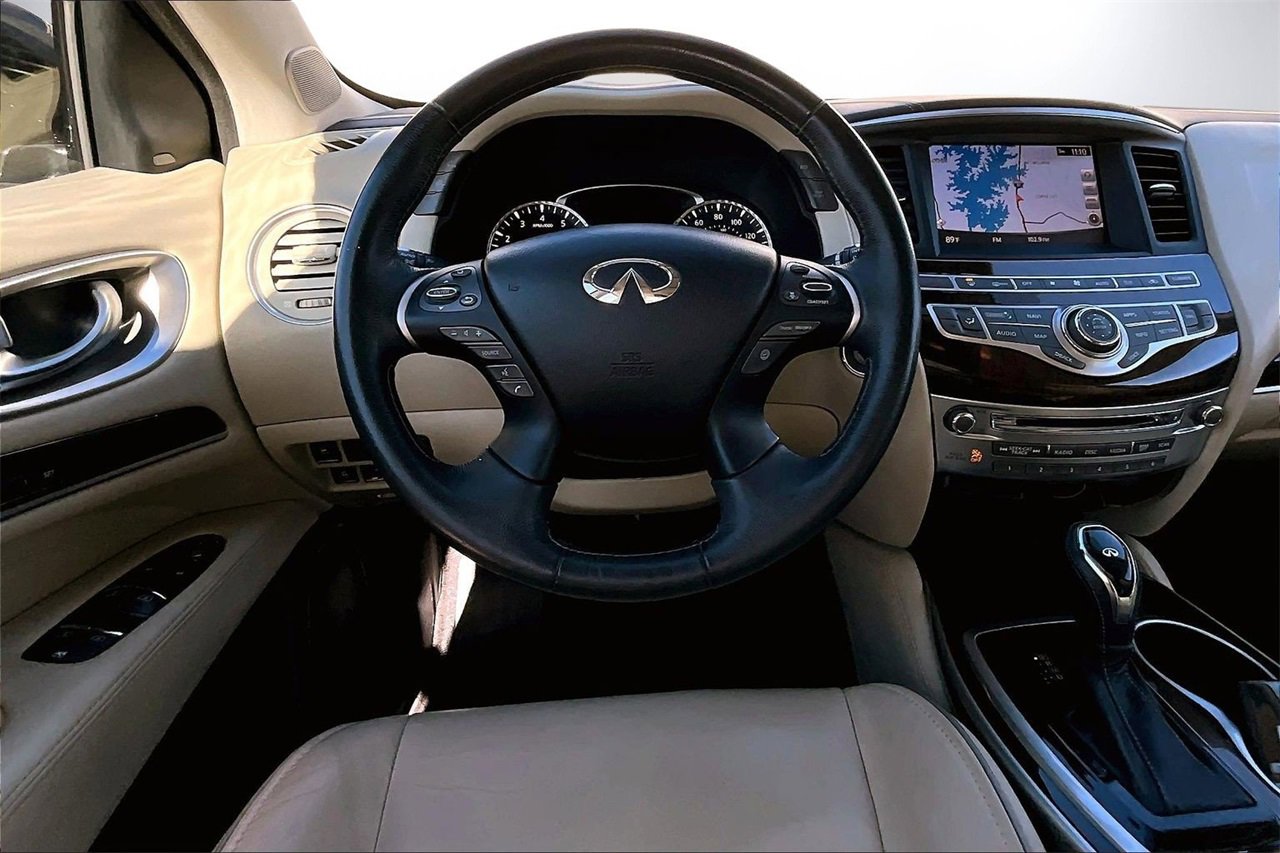 Used 2017 INFINITI QX60 Luxe w/ Deluxe Technology Package image 11