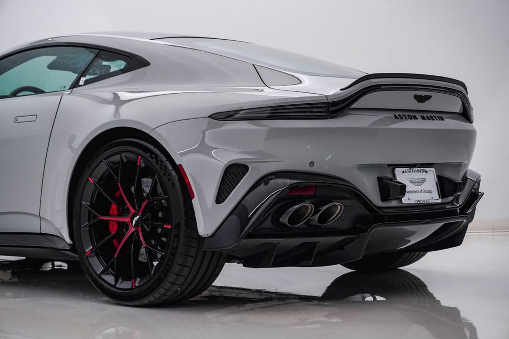 Used 2026 Aston Martin V8 Vantage S RWD image 11