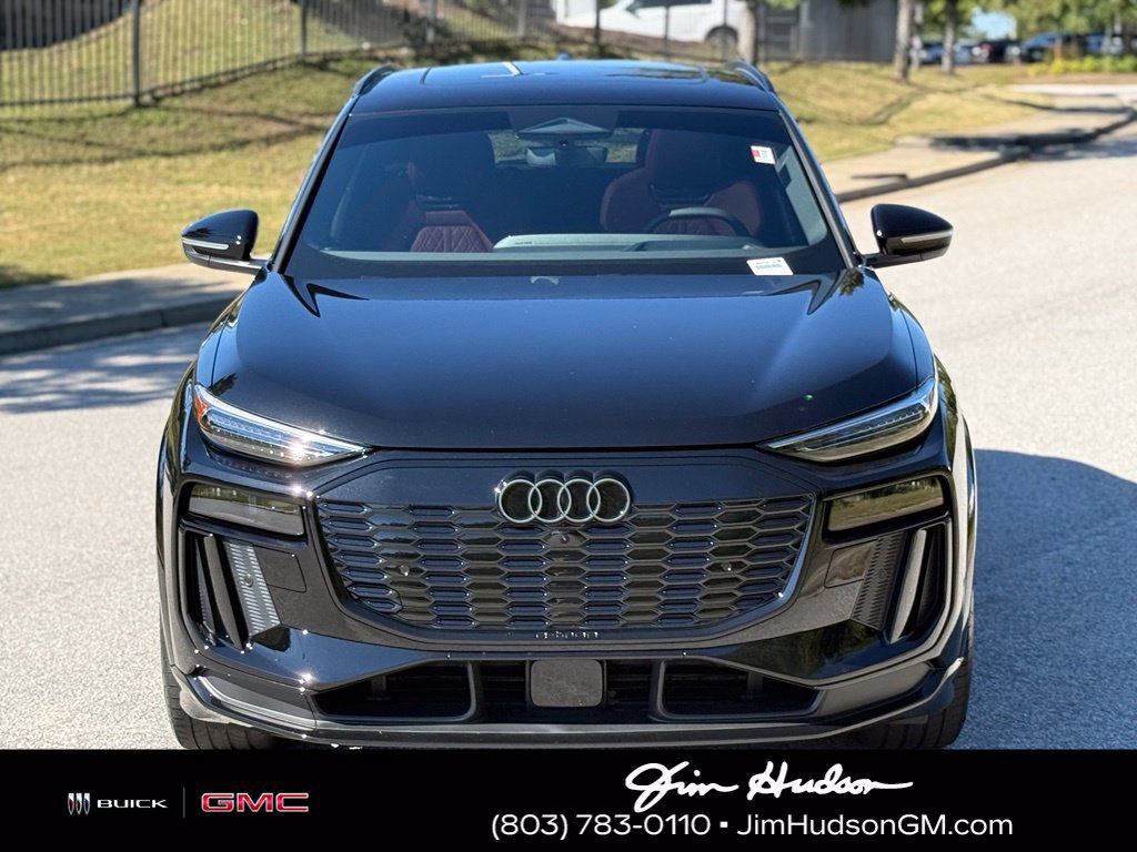 Used 2025 Audi SQ6 e-tron Prestige AWD/4WD image 10
