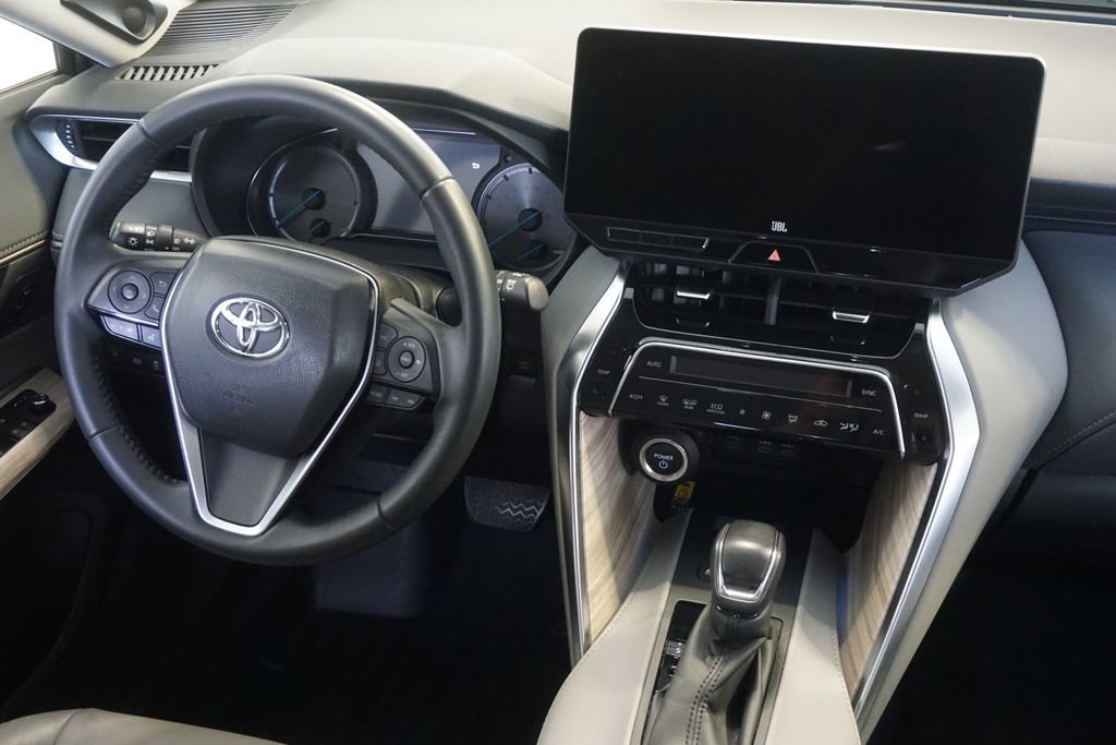 Certified 2024 Toyota Venza XLE AWD/4WD image 28