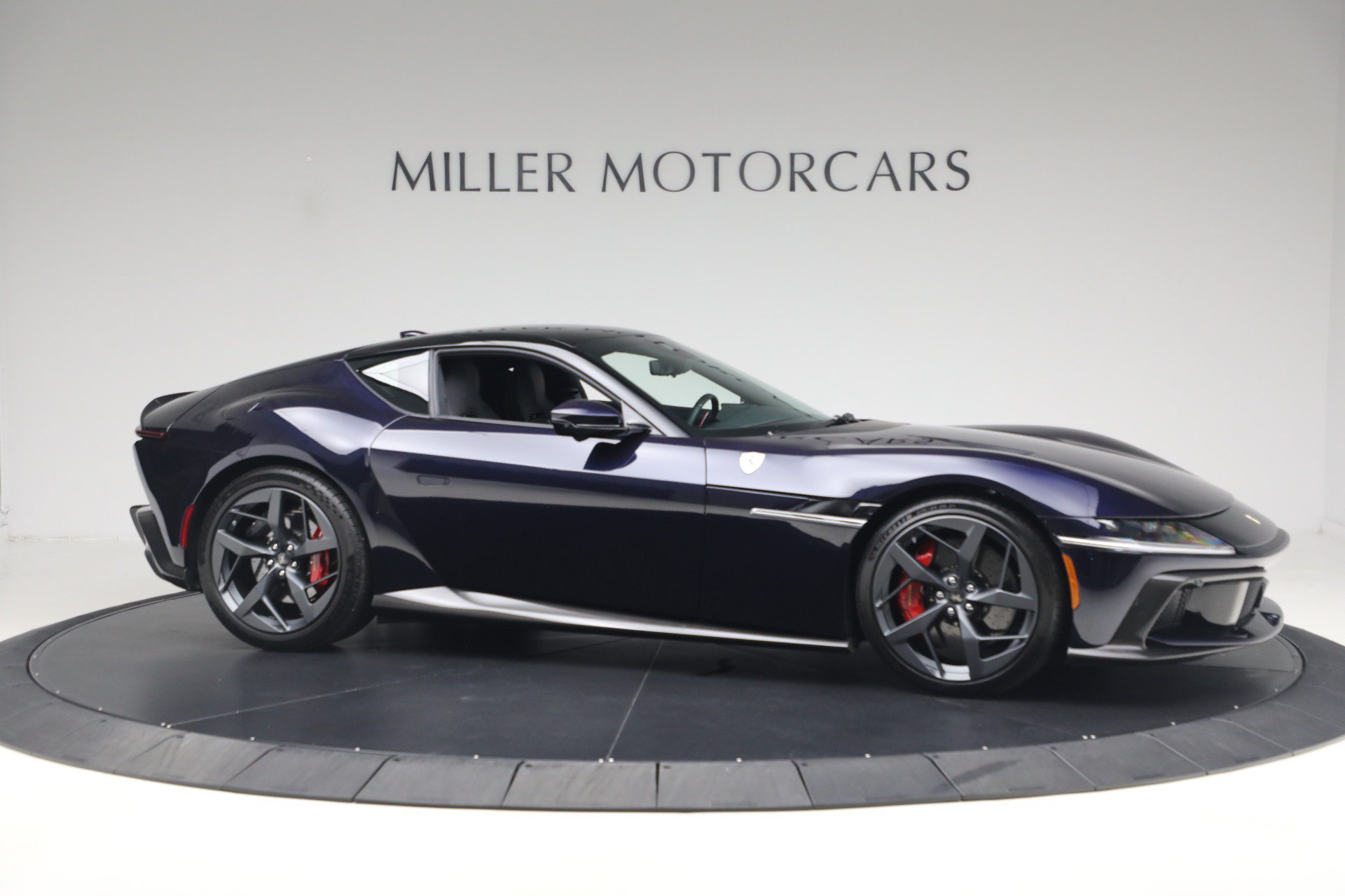 Used 2025 Ferrari 12Cilindri RWD image 11