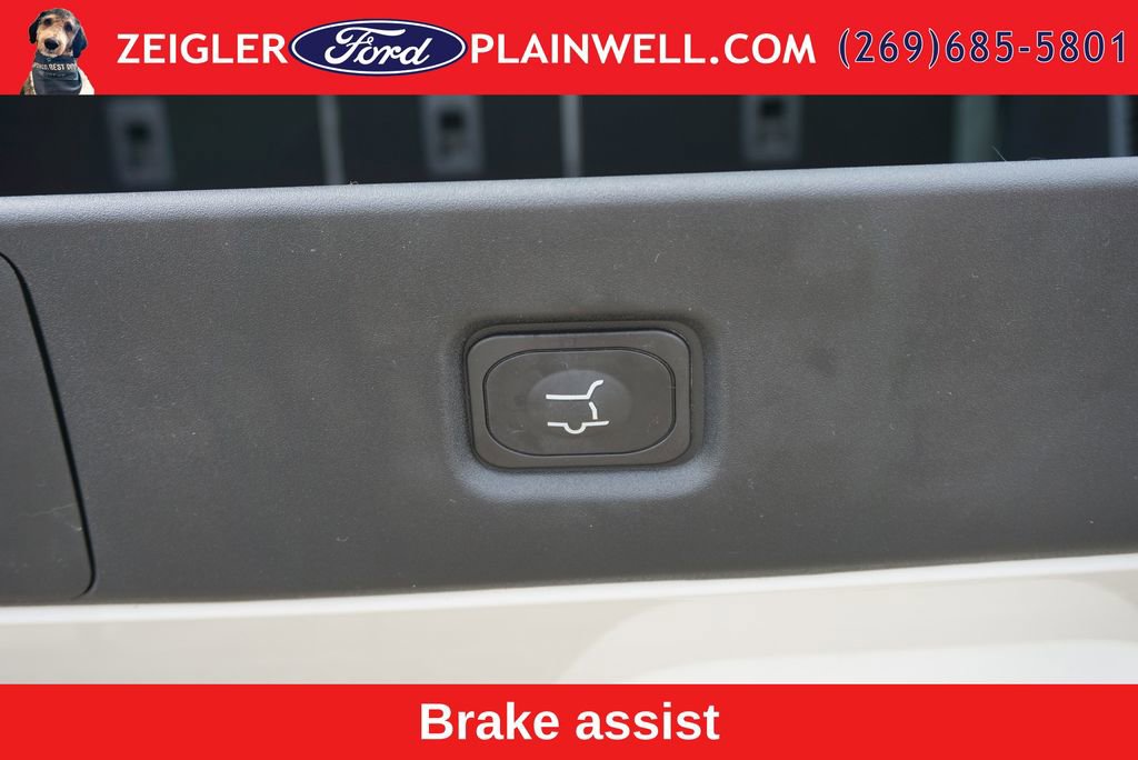 Used 2025 Ford Expedition Max Active AWD/4WD image 14