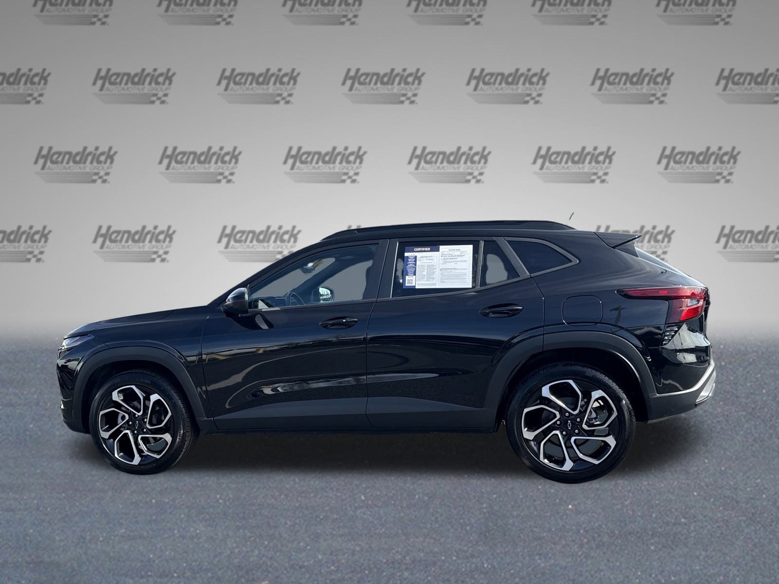 Certified 2025 Chevrolet Trax RS w/ Driver Confidence Package image 11