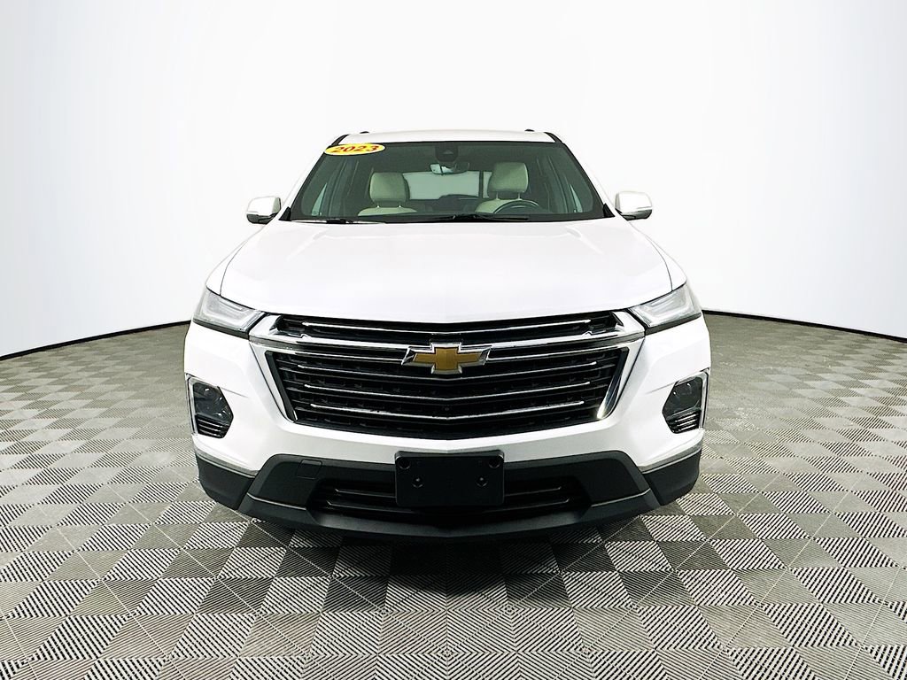 Used 2023 Chevrolet Traverse LT w/ LT Premium Package image 4