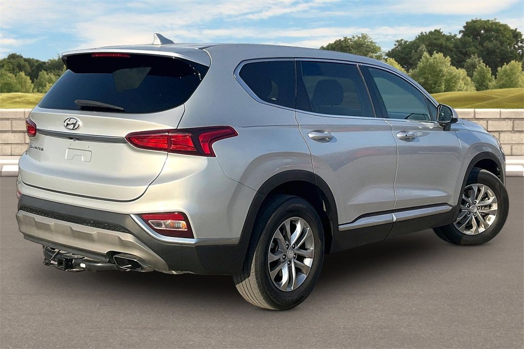 Used 2019 Hyundai Santa Fe SEL image 11