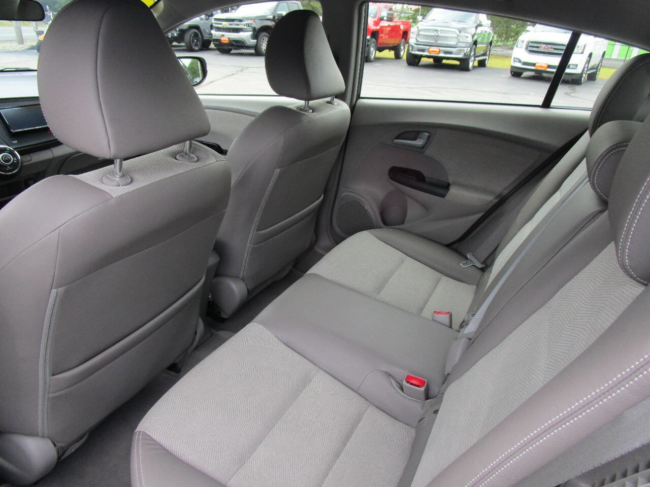Used 2013 Honda Insight EX image 12