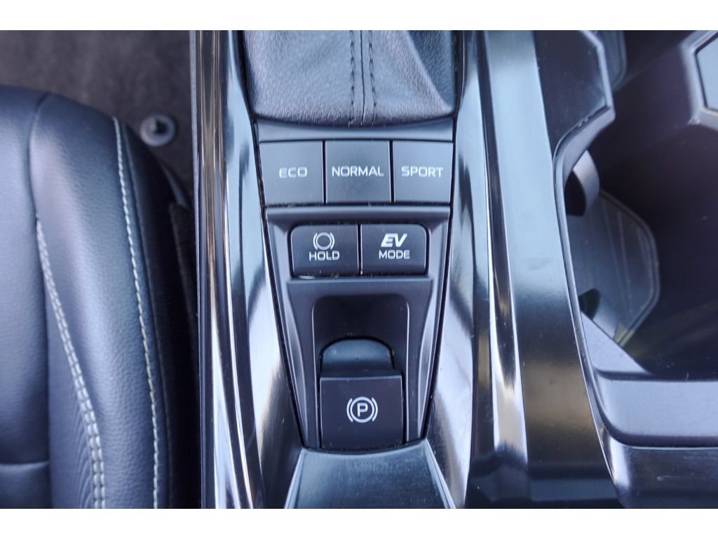 Used 2025 Toyota Camry SE FWD image 21