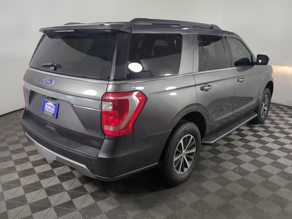 Used 2018 Ford Expedition XLT w/ Equipment Group 202A image 10