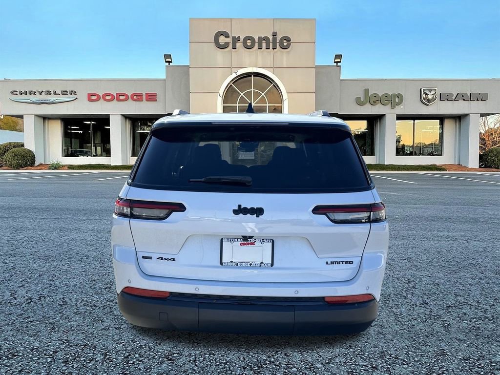 Used 2023 Jeep Grand Cherokee L Limited w/ Black Appearance Package image 4