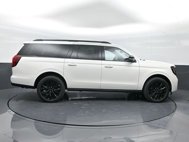 New 2025 Ford Expedition Max Platinum w/ Stealth Appearance Package image 31