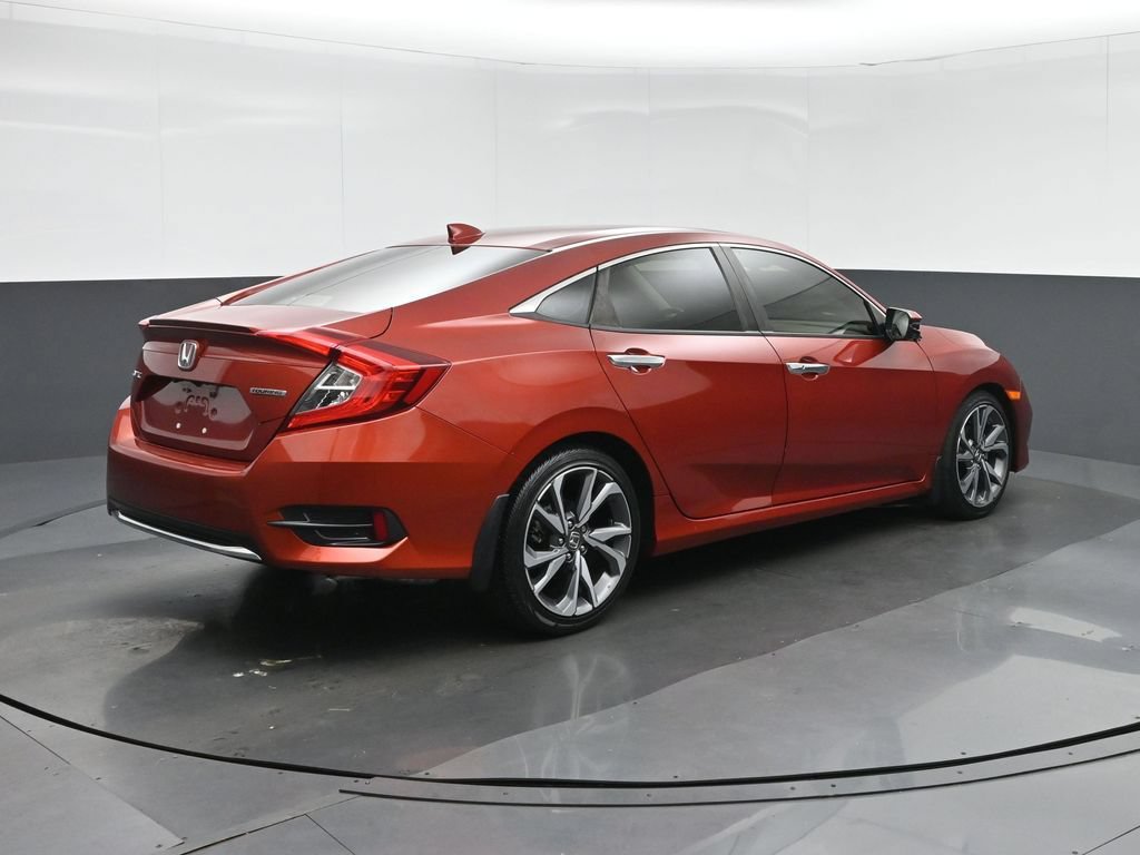 Used 2019 Honda Civic Touring image 7