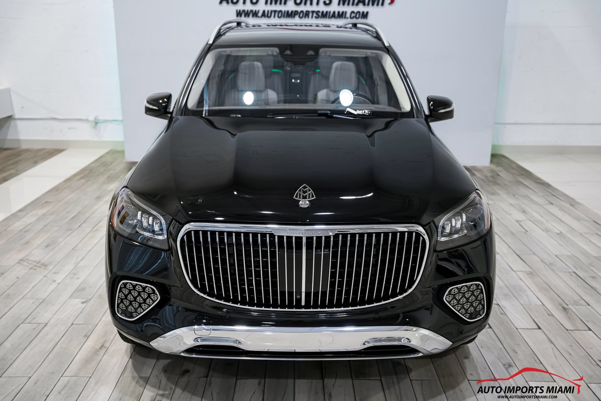 Used 2024 Mercedes-Benz Maybach GLS 600 4MATIC image 32
