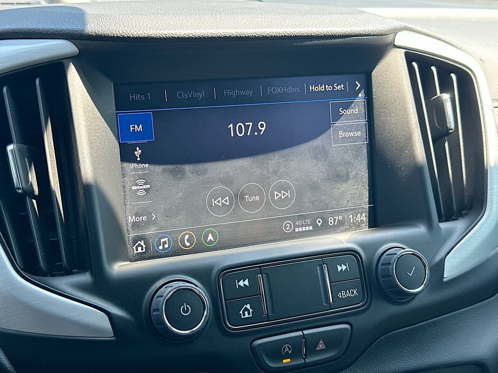 New 2024 GMC Terrain SLE w/ Driver Convenience Package FWD image 13