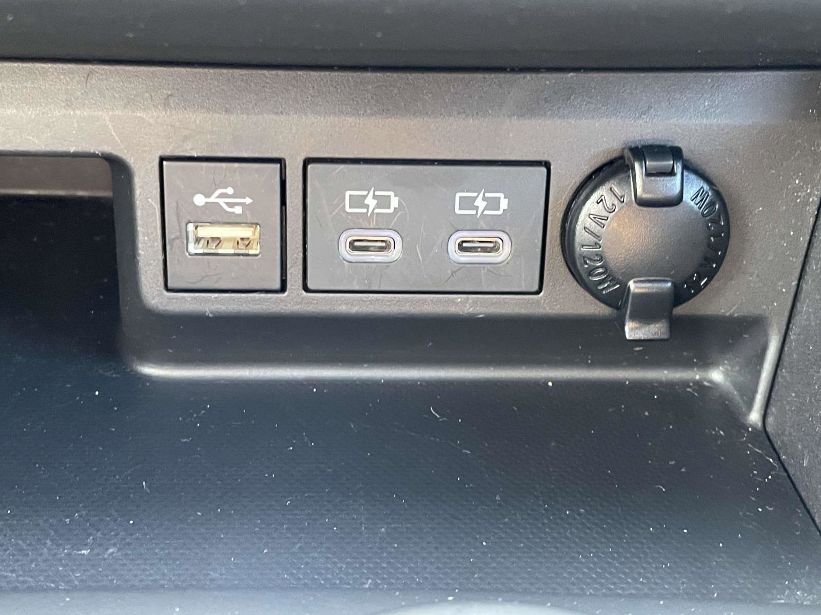 Used 2024 Toyota Highlander XSE image 8