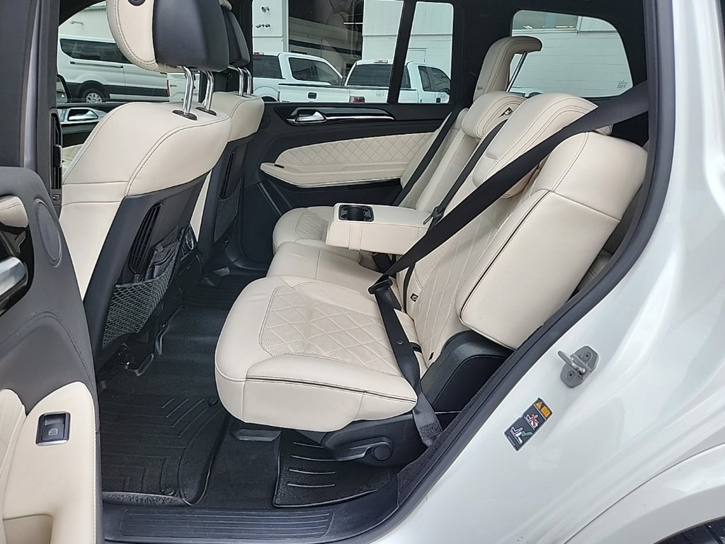 Used 2018 Mercedes-Benz GLS 550 4MATIC image 37