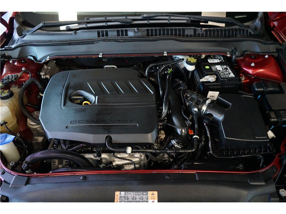 Used 2016 Ford Fusion SE w/ Equipment Group 202A FWD image 10