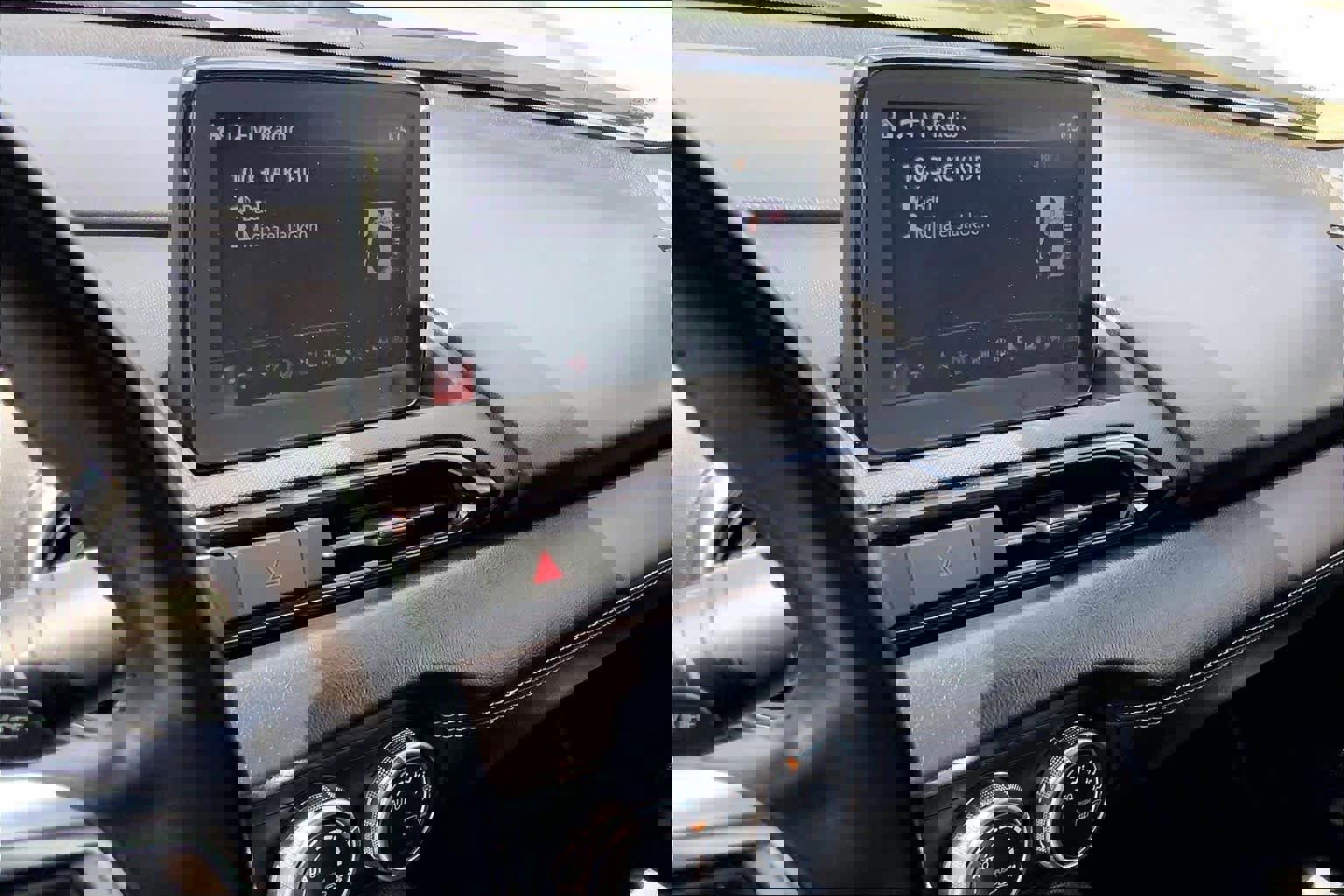 Used 2021 MAZDA MX-5 Miata RF Grand Touring image 6