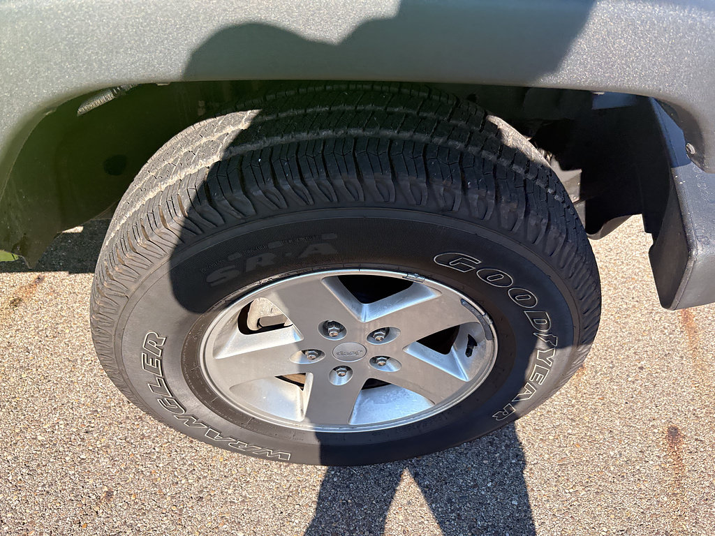 Used 2012 Jeep Wrangler Sport AWD/4WD image 12