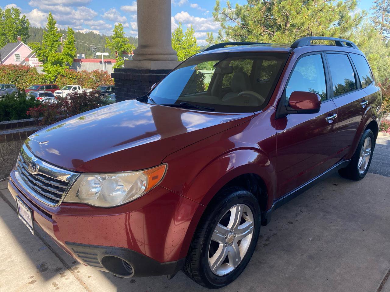 Used 2010 Subaru Forester 2.5X Premium AWD/4WD image 2