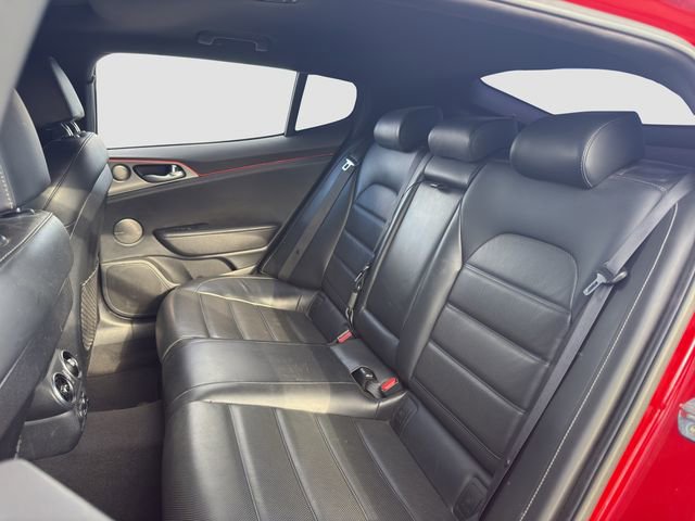 Used 2018 Kia Stinger GT2 image 26