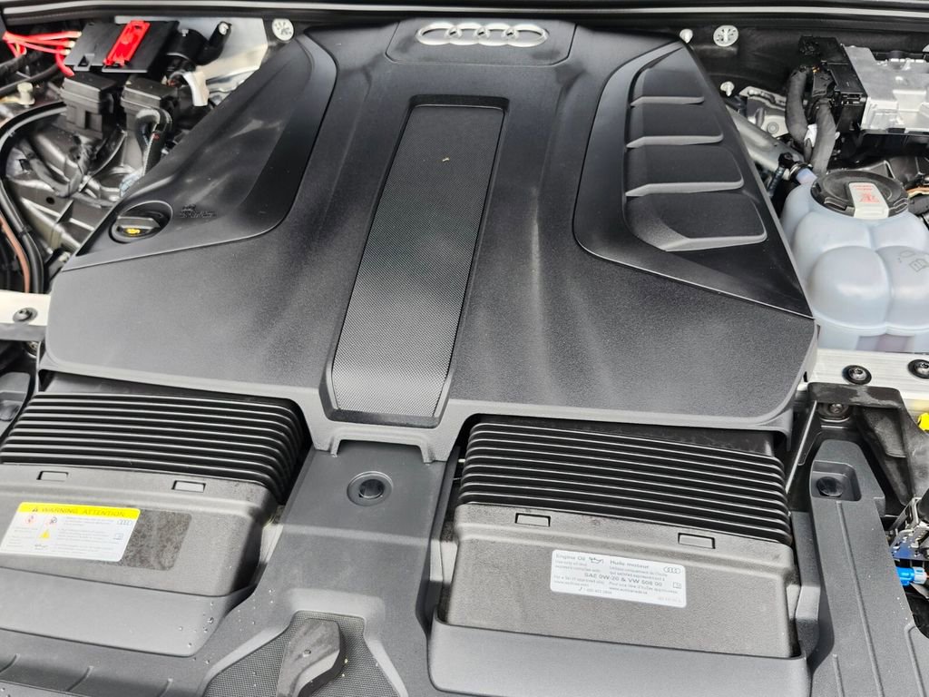 Certified 2025 Audi Q7 2.0T Premium w/ Convenience Plus Package image 10