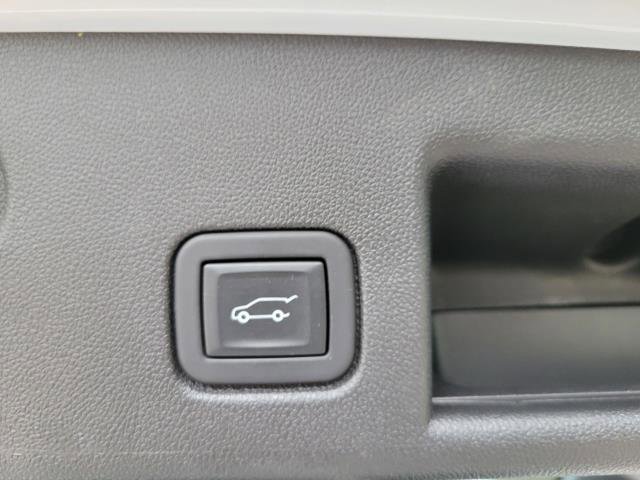 Used 2023 Chevrolet Equinox LT image 10