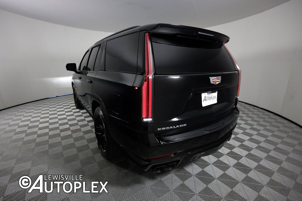 Used 2025 Cadillac Escalade V image 9