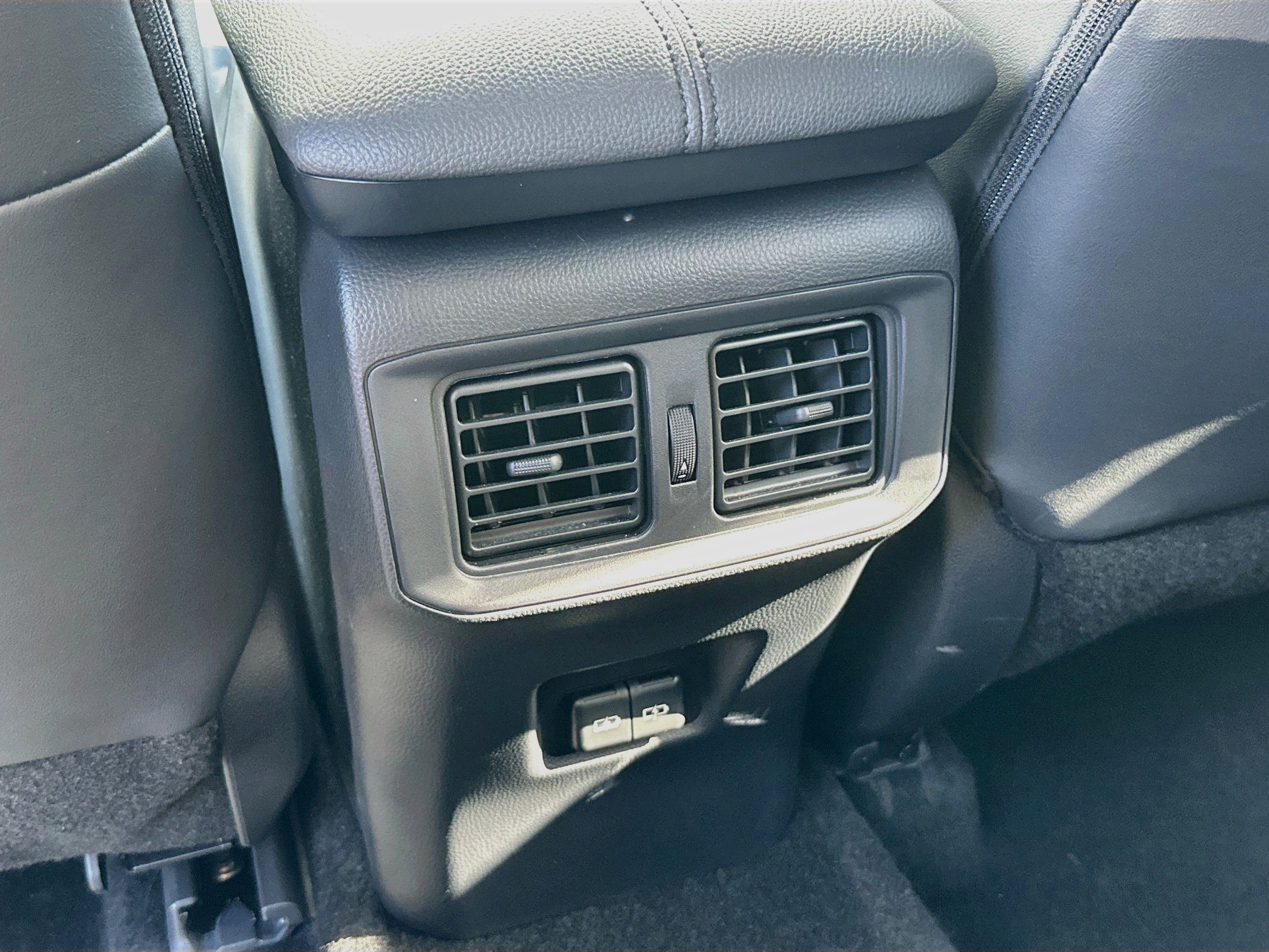 Used 2025 Toyota RAV4 XLE Premium FWD image 23