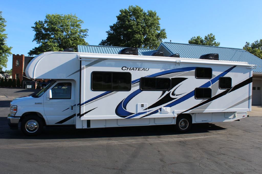Used 2022 Ford E-450 and Econoline 450 Super Duty w/ Motorhome Prep Package image 1
