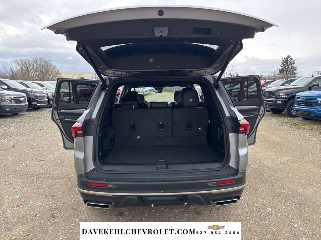 Used 2025 Buick Enclave Preferred w/ Power Package image 31