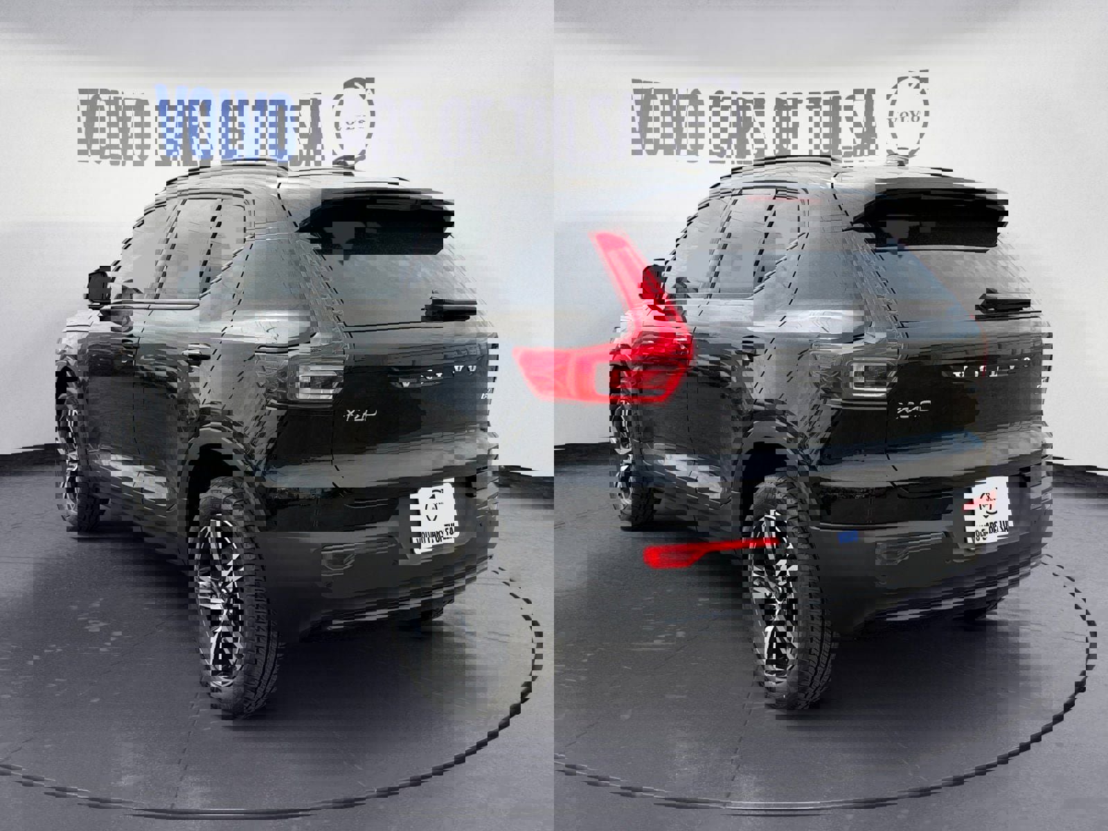 New 2026 Volvo XC40 B5 Core image 3