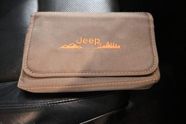 Used 2018 Jeep Grand Cherokee Summit image 25
