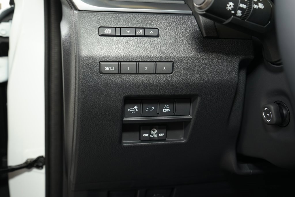 Used 2025 Lexus GX 550 image 25