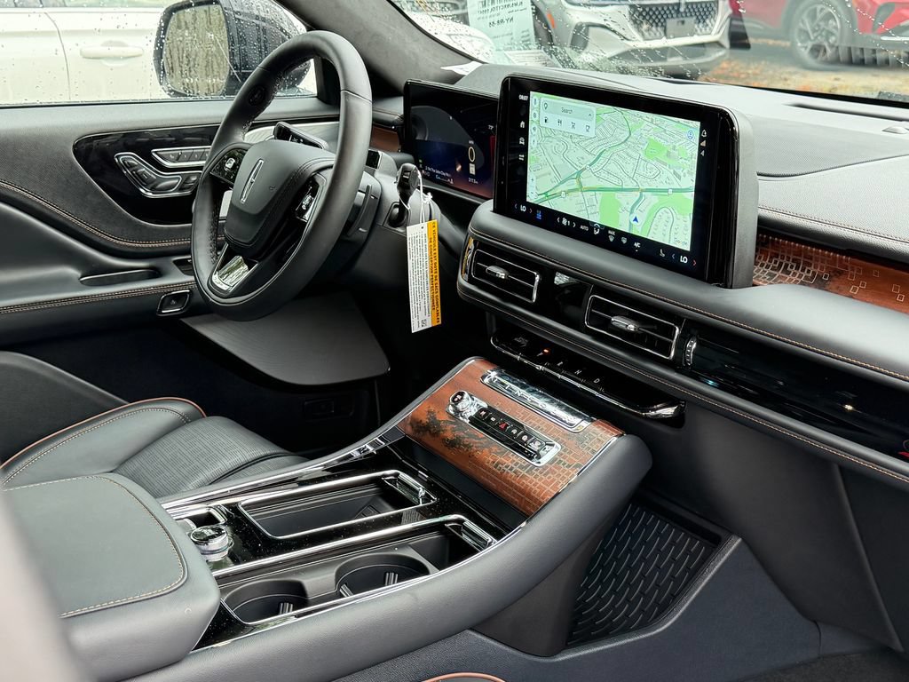 New 2026 Lincoln Aviator Black Label w/ Dynamic Handling Package AWD/4WD image 17